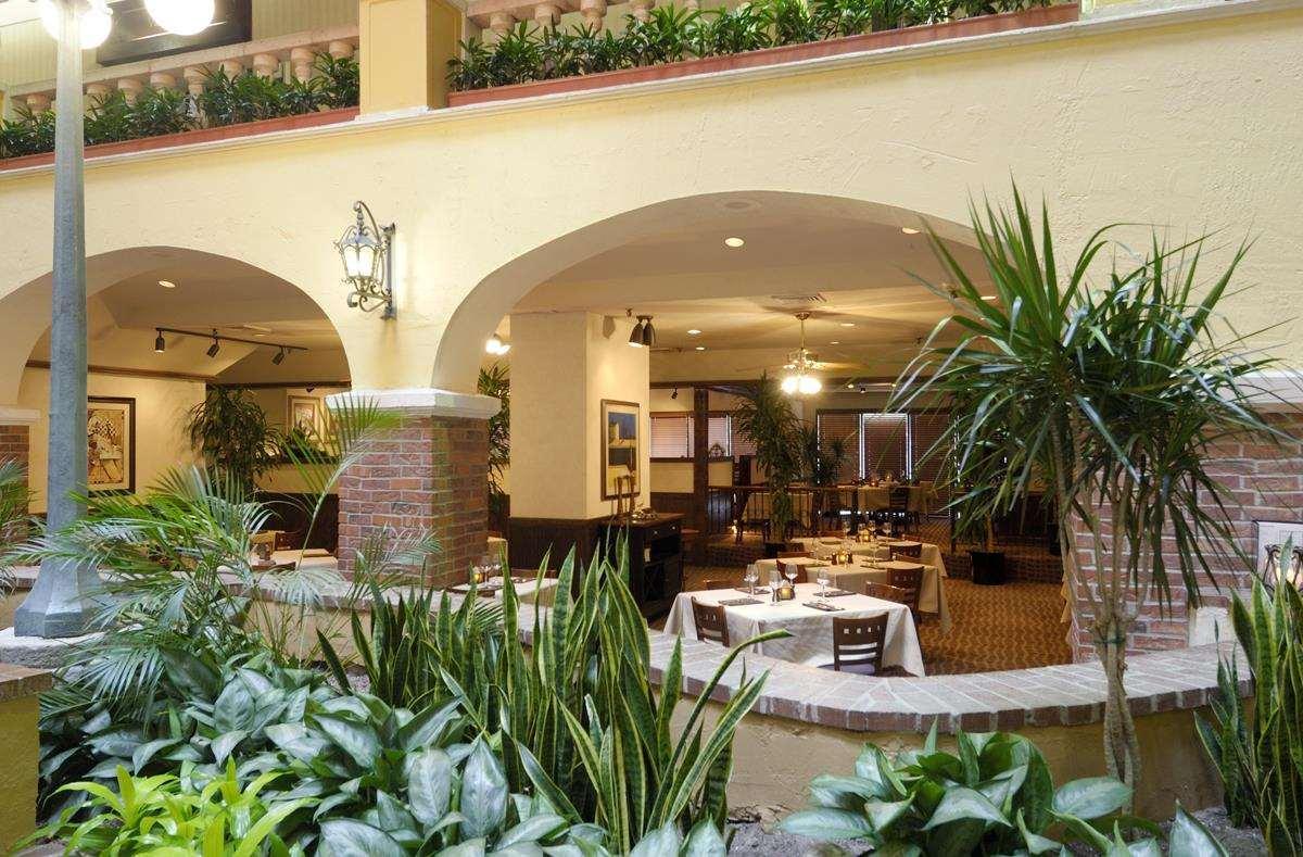 Embassy Suites By Hilton Kansas City Plaza Ngoại thất bức ảnh