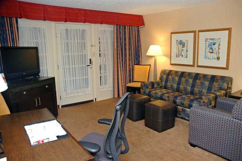 Embassy Suites By Hilton Kansas City Plaza Ngoại thất bức ảnh